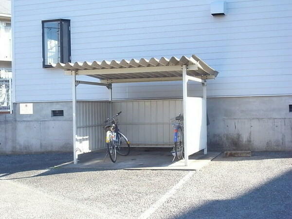 画像13:屋根付き自転車置場です＾＾