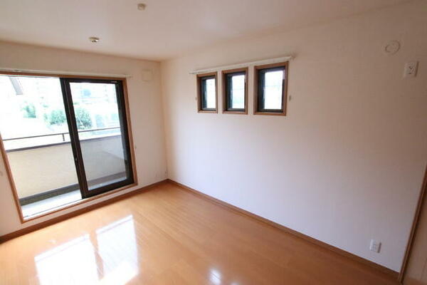 detached 東京都多摩市一ノ宮２丁目

地図を見る