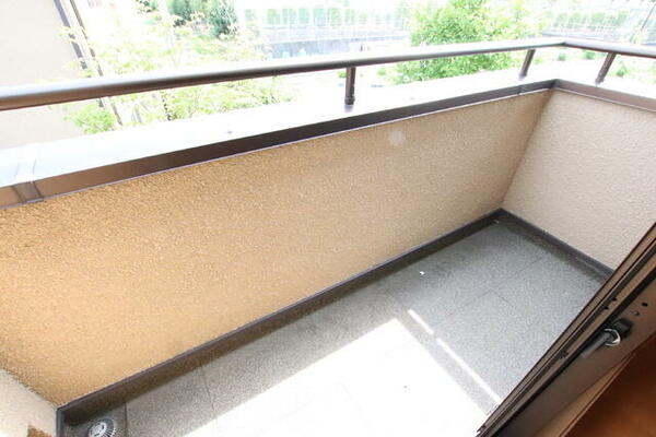 detached 東京都多摩市一ノ宮２丁目

地図を見る