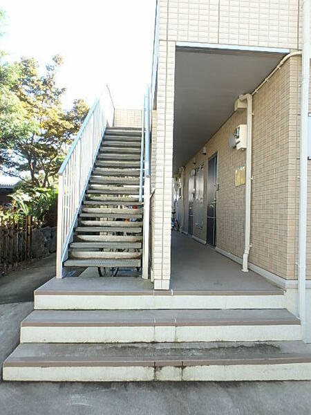 画像14:建物入り口