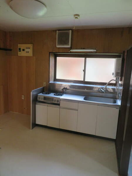 detached 東京都東大和市狭山５丁目

地図を見る