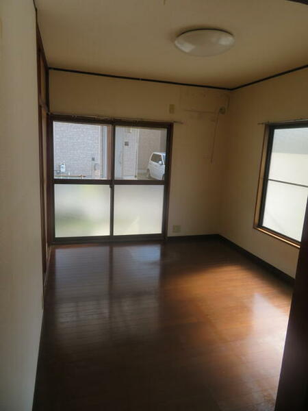 detached 東京都東大和市狭山５丁目

地図を見る