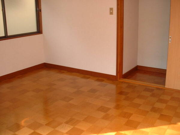 detached 東京都小金井市前原町４丁目

地図を見る