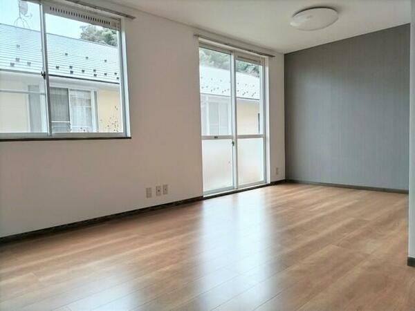 室内：★15帖のLDK★