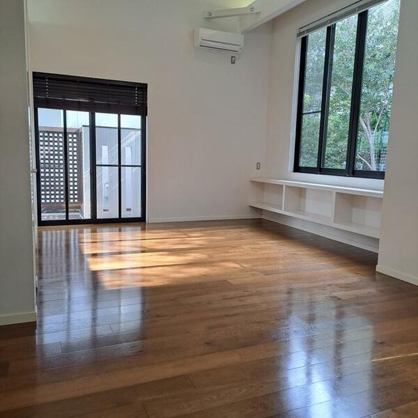 detached 東京都港区南青山４丁目

地図を見る