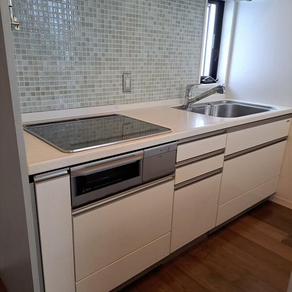 detached 東京都港区南青山４丁目

地図を見る