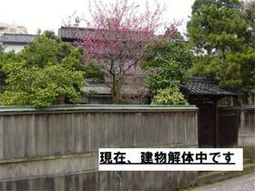 富山県高岡市大手町