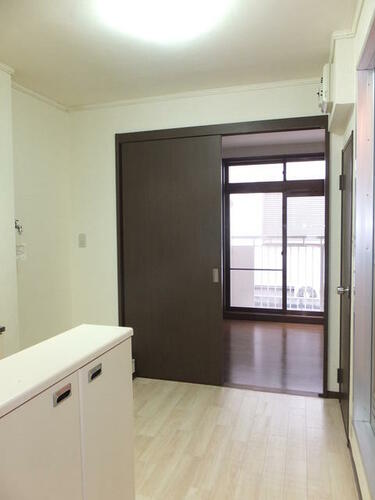 シティハイムカナジン_内装_1