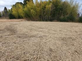 千葉県八街市滝台