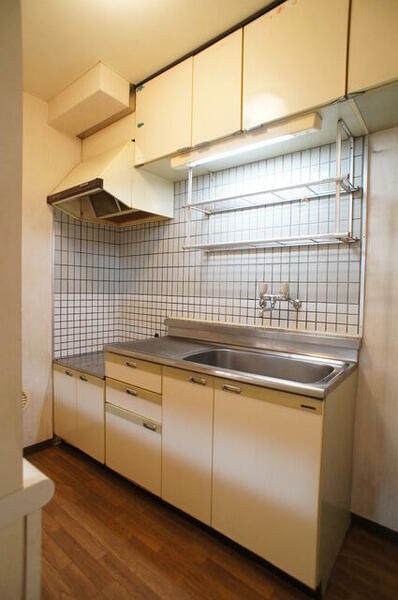 画像4:上下収納豊富・調理スペースあり！使い勝手の良いキッチンです♪