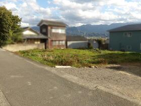 愛媛県東温市西岡