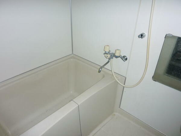 apartment 栃木県日光市木和田島
地図を見る