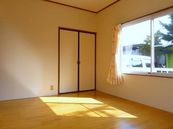 apartment 栃木県日光市木和田島
地図を見る