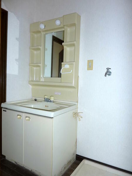 apartment 栃木県日光市木和田島
地図を見る