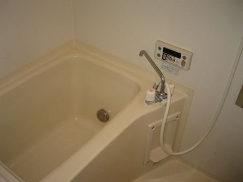 画像6:浴室（追い焚き）