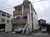 松山市住吉２丁目 3階建 築30年のイメージ