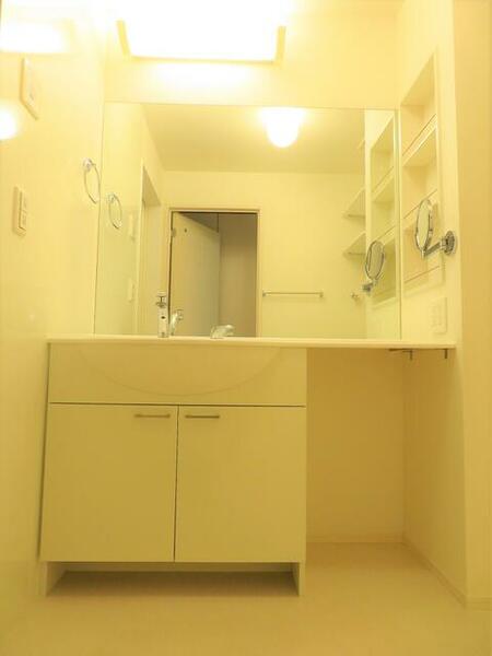 apartment 栃木県栃木市大平町富田
地図を見る