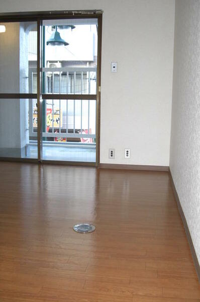 apartment 埼玉県飯能市東町
地図を見る