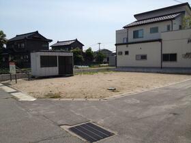 富山県高岡市立野美鳥町２丁目