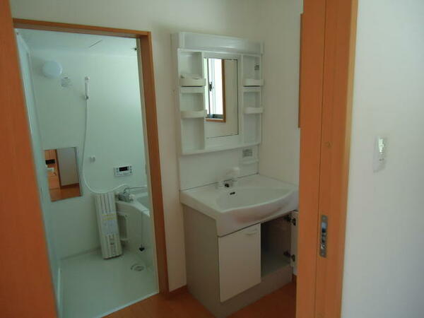 detached 宮城県遠田郡涌谷町涌谷字日向町
物件地図