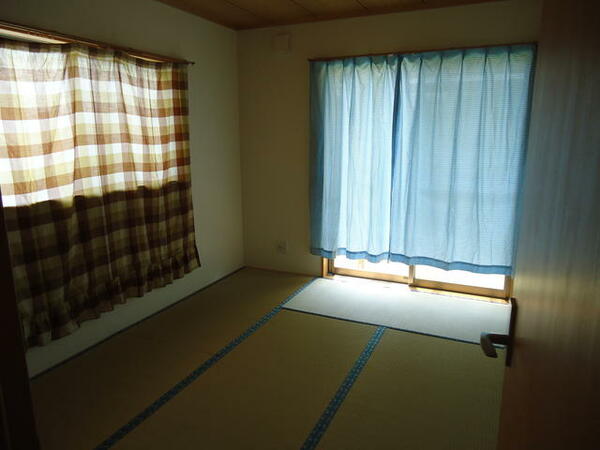 detached 宮城県遠田郡涌谷町涌谷字日向町
物件地図