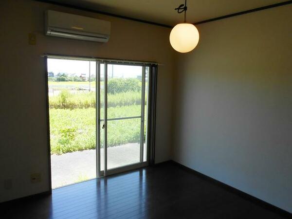 apartment 茨城県稲敷市椎塚１７０８－１１