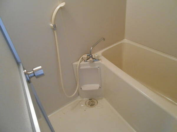 apartment 茨城県稲敷市甘田
地図を見る