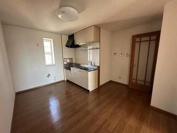 apartment 埼玉県比企郡川島町大字中山
地図を見る