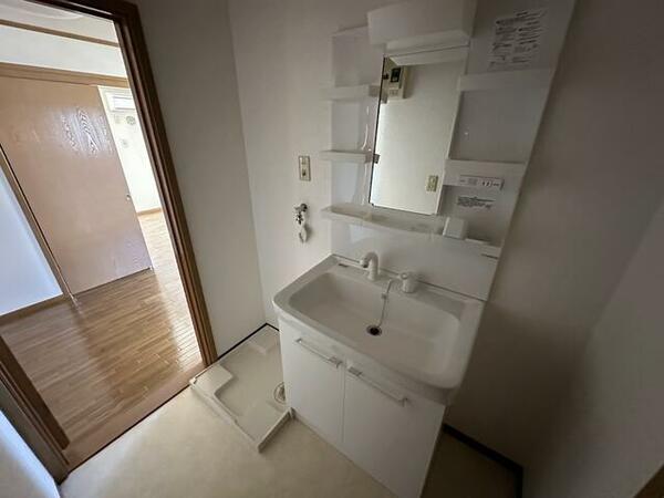 apartment 埼玉県比企郡川島町大字中山
地図を見る