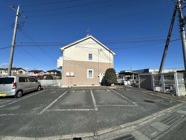 apartment 埼玉県比企郡川島町大字中山
地図を見る