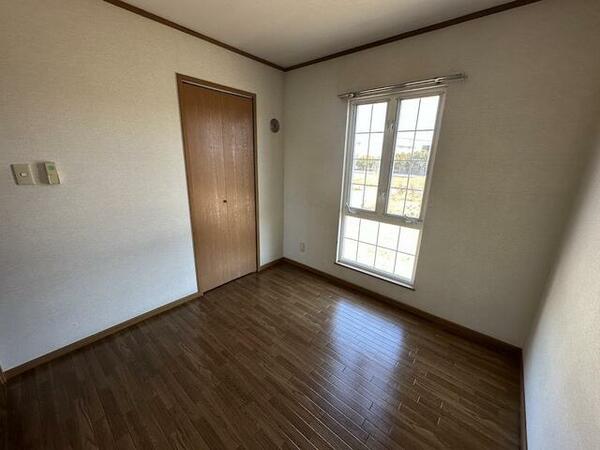 apartment 埼玉県比企郡川島町大字中山
地図を見る