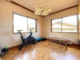 detached 山梨県大月市賑岡町岩殿