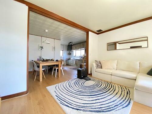 detached 山梨県大月市賑岡町岩殿