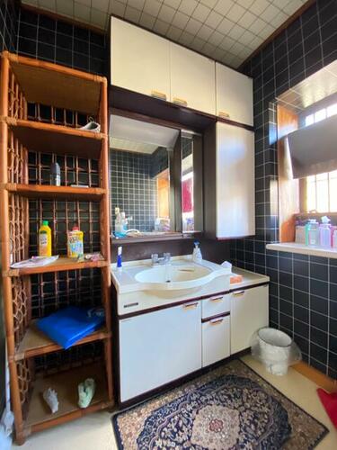 detached 山梨県大月市賑岡町岩殿