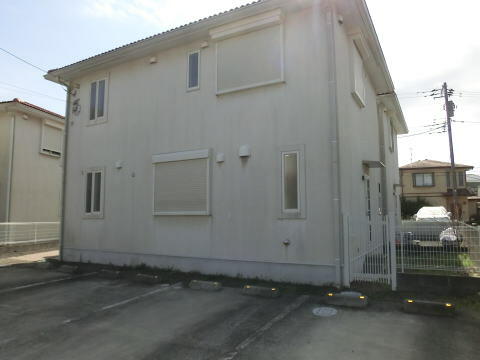 detached 神奈川県茅ヶ崎市浜竹１丁目

地図を見る