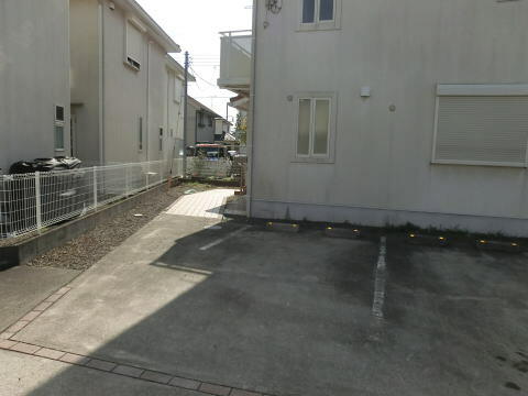 detached 神奈川県茅ヶ崎市浜竹１丁目

地図を見る