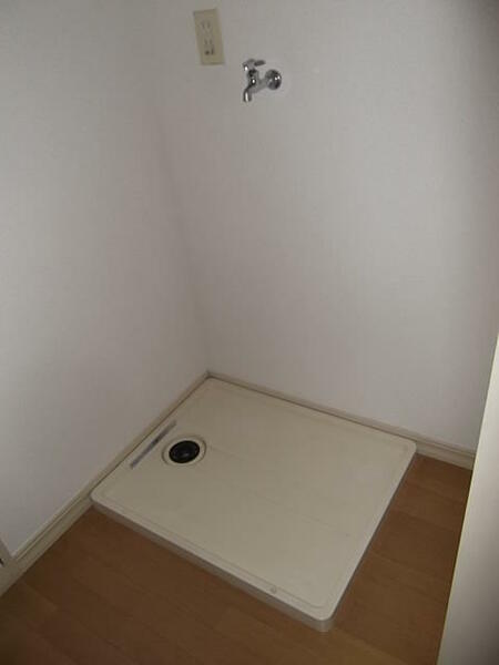 画像7:室内洗濯機置場