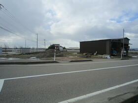 富山県高岡市戸出吉住新