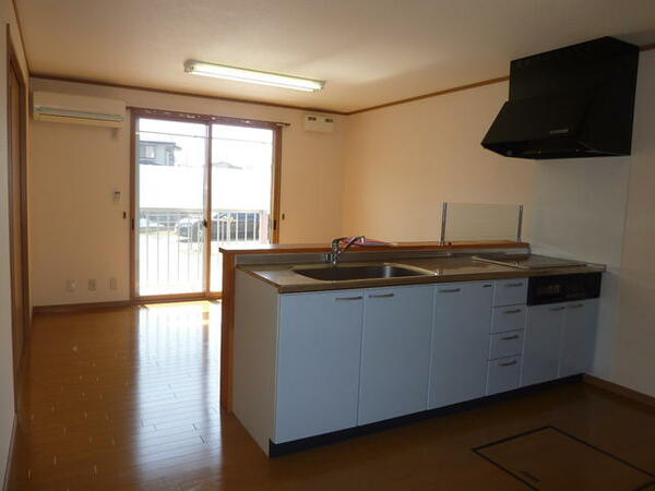 apartment 山形県西置賜郡白鷹町大字荒砥乙１０２７－３５