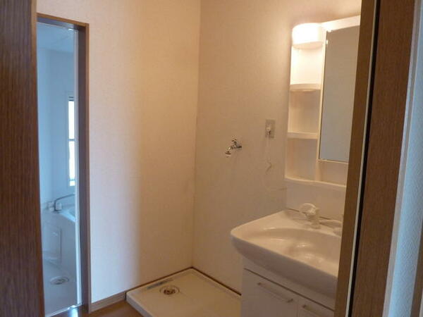 apartment 山形県西置賜郡白鷹町大字荒砥乙１０２７－３５