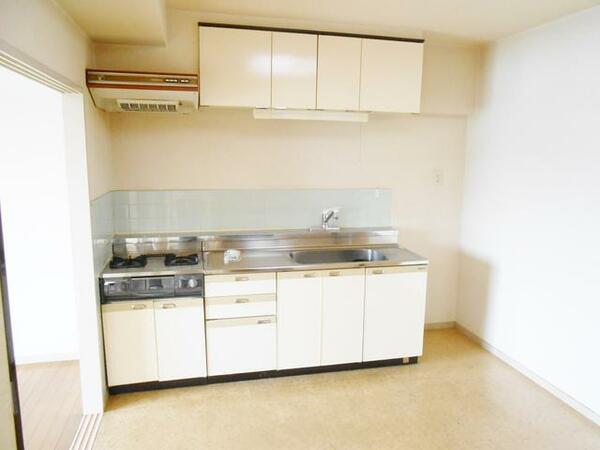 apartment 茨城県稲敷市椎塚１７０８－１１