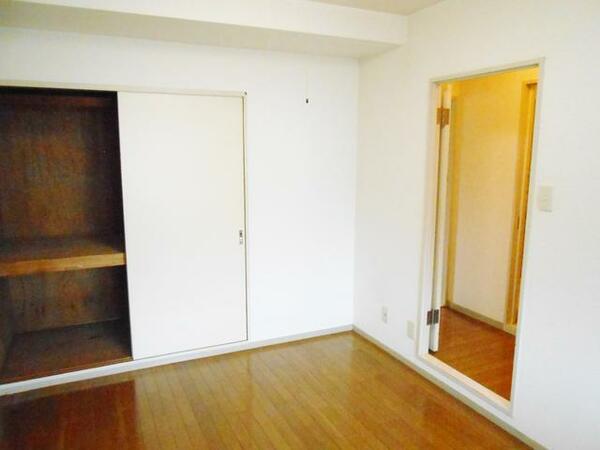 apartment 茨城県稲敷市月出里
地図を見る