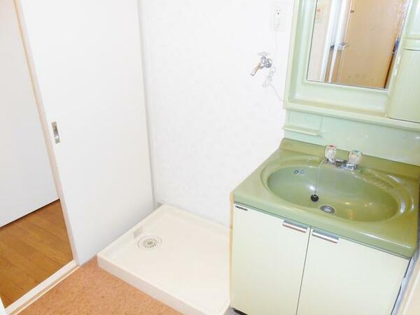 apartment 茨城県稲敷市椎塚１７０８－１１