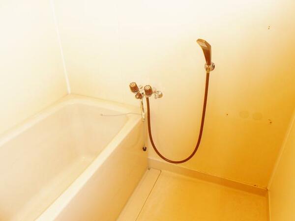 apartment 茨城県稲敷市椎塚１７０８－１１