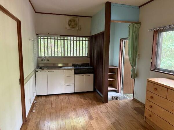 detached 群馬県吾妻郡嬬恋村大字鎌原鬼の泉水
地図を見る