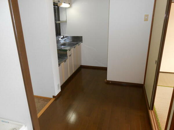 apartment 茨城県稲敷市椎塚１７０８－１１