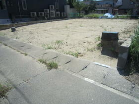 富山県射水市草岡町2丁目