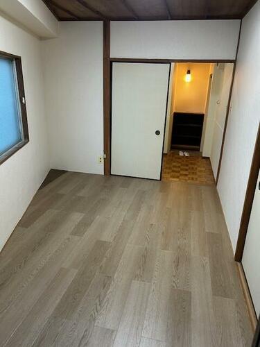 若狭ビル_内装_0