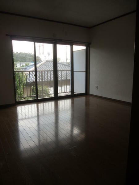 apartment 埼玉県比企郡嵐山町大字川島
地図を見る