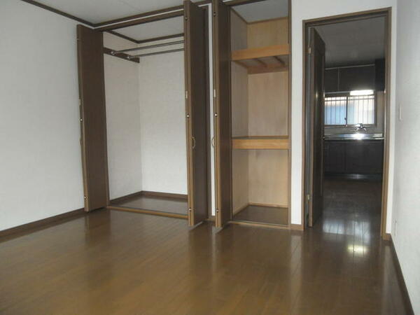 apartment 埼玉県比企郡嵐山町大字川島
地図を見る